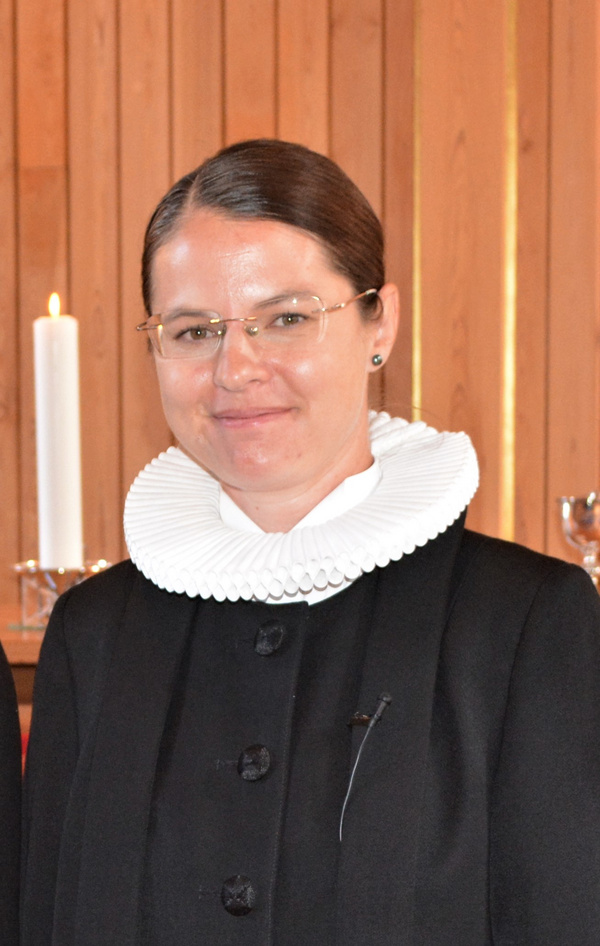sognepræst Maren Pitter Poulsen, Filadelfia kirke.